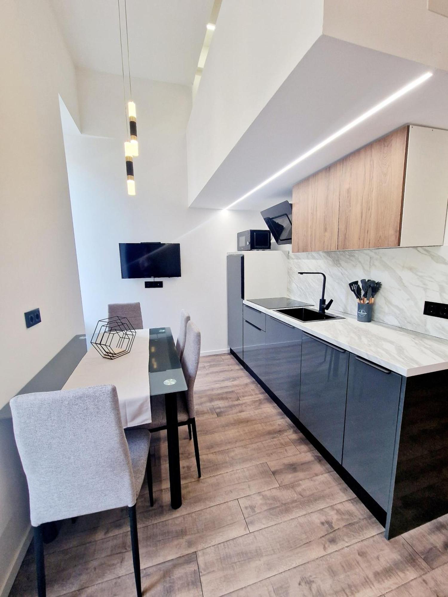Veneziana Apartments Рийека Екстериор снимка